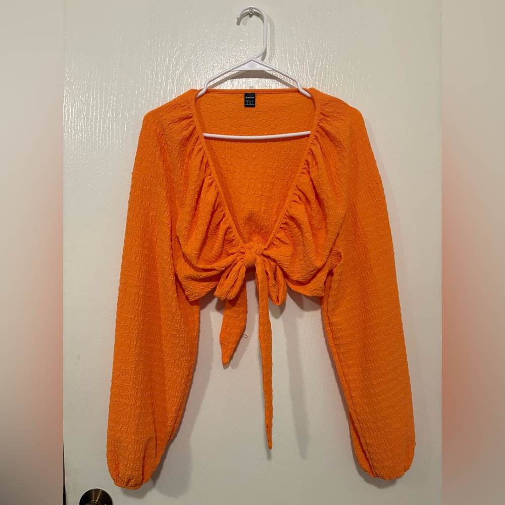 SHEIN Orange Tie-Front Knit Crop Top